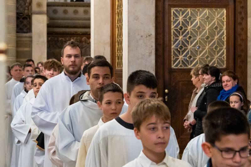 2024_03_28_olajszentelesi szentmise_14.jpg